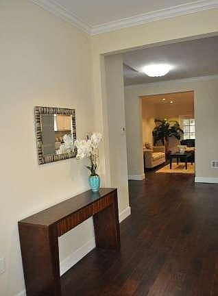 3rd image of 115 E Greystone Ave