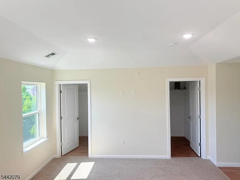 127 Jacques St — Photo 24