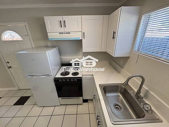 5th image of 2818 W Heatherbrae Dr