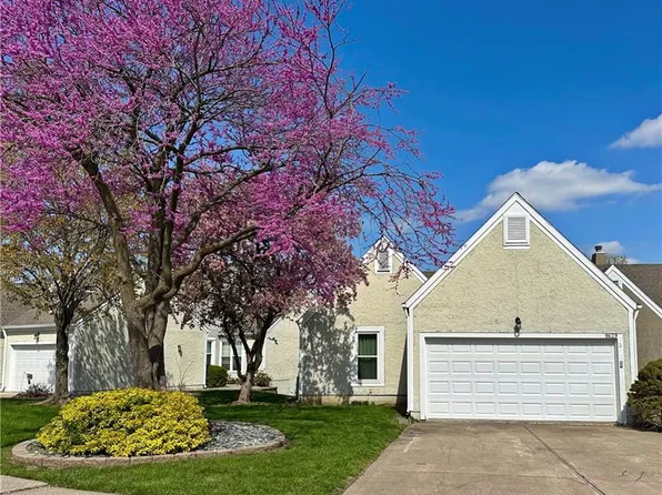 9629 N Locust Dr, Kansas City, MO 64155