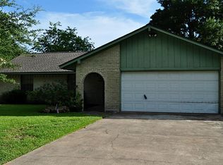 31727 Ironwood Dr, Waller, TX 77484