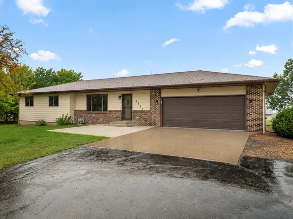 2250 Country Trl W, Jordan, MN 55352