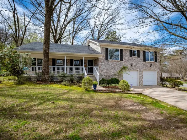 2 Highwood Dr, Little Rock, AR 72205