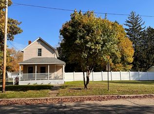 1110 Adams St, Owosso, MI 48867