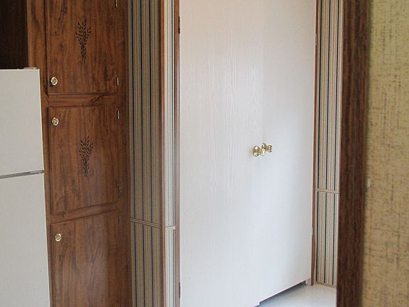 5th image of 620 E Clark St Lot 35