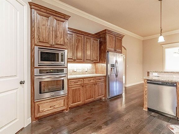5th image of 8713 S Monticello Cir