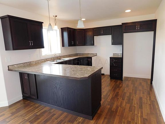 5th image of 4868 Westminster Dr