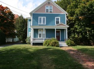 425 S Pleasant St APT 3, Amherst, MA 01002