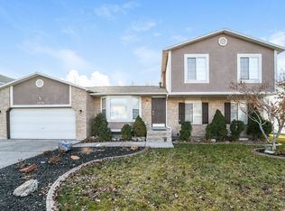 1279 W Morning Sun Dr, Taylorsville, UT 84123
