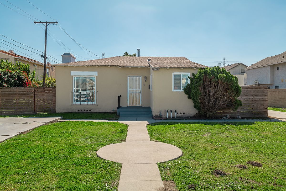9048 1/2 Cedar St, Bellflower, CA 90706 | Zillow