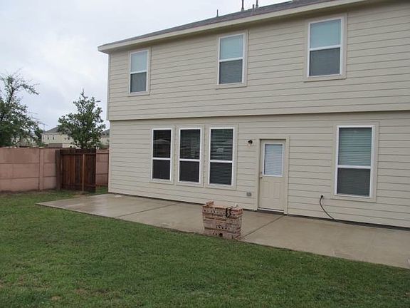 4th image of 4323 Taverns Corner Ln