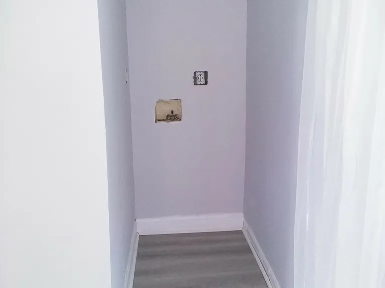 969 Maplewood Ave — Photo 9