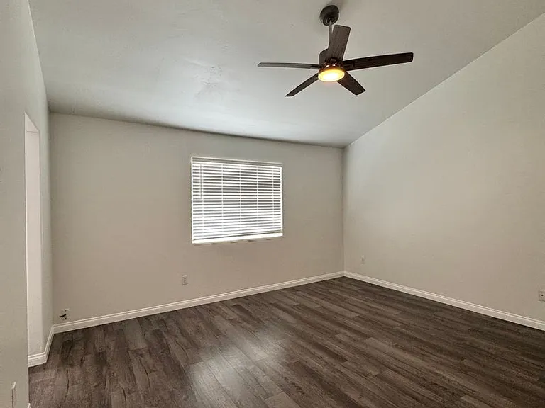 5607 Plute Pass St — Photo 9