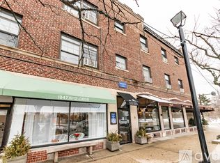 485 Roger Williams Ave #725-11, Highland Park, IL