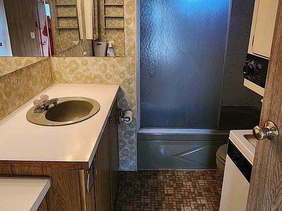 5th image of 501 Division Ave Unit 11