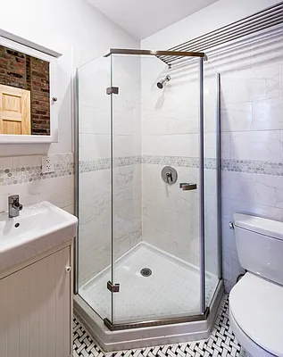 Rented by Nooklyn NYC LLC | media 41