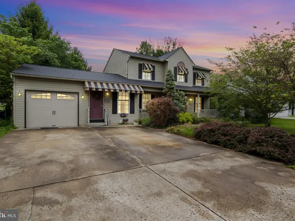 412 Edinburgh Rd, Middletown, PA 17057
