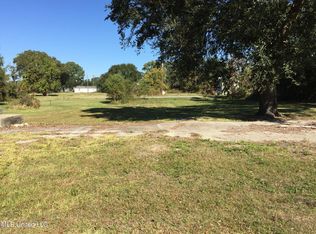 380 Shell St, Biloxi, MS 39530