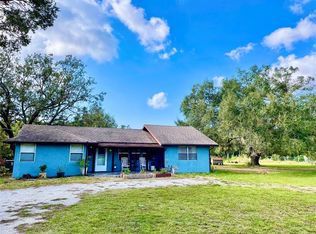 3207 36th Ave E, Palmetto, FL 34221