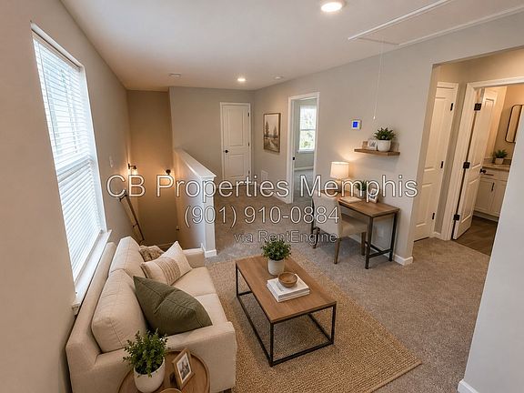 5th image of 671 Pearce St