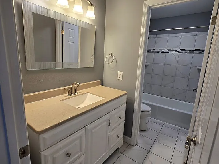 1118 Villa Ln #87 — Photo 8