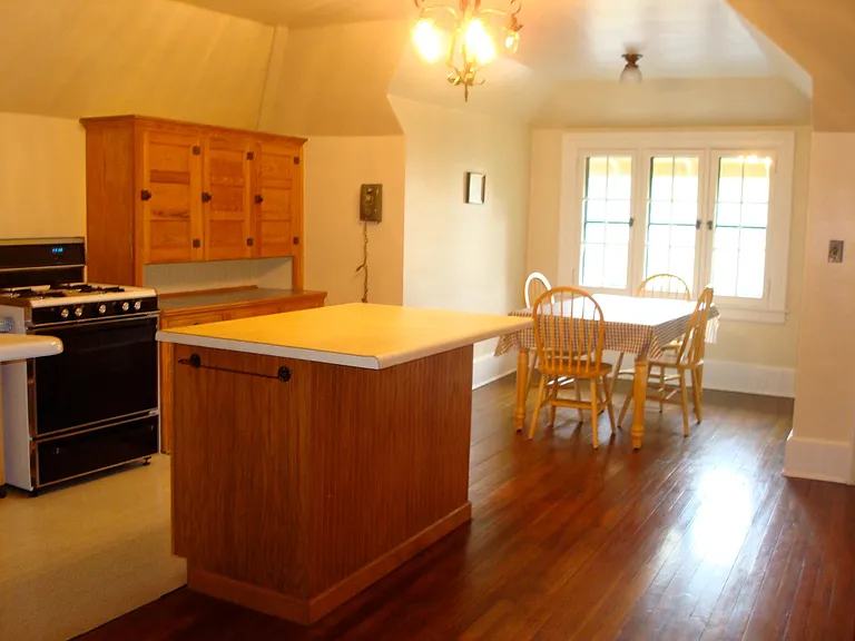 207B N 3rd St — Photo 3