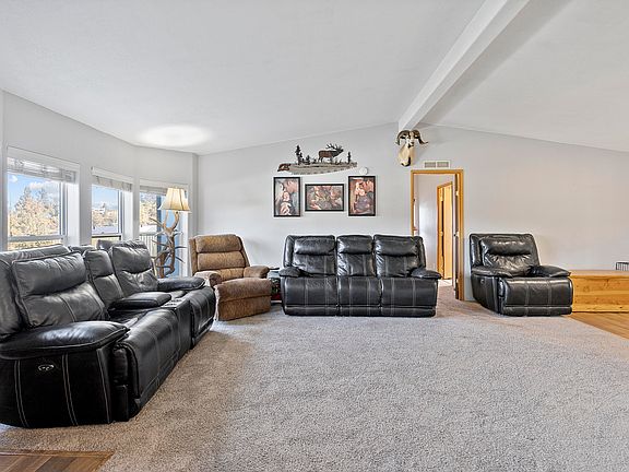 5th image of 2165 SE Madras Rd