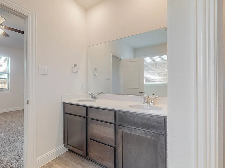 11029 Klondike Ln — Photo 22