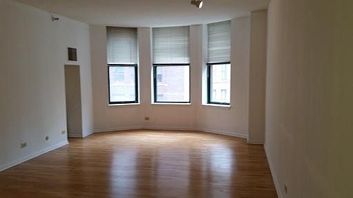 1st image of 537 S Dearborn St APT 4A