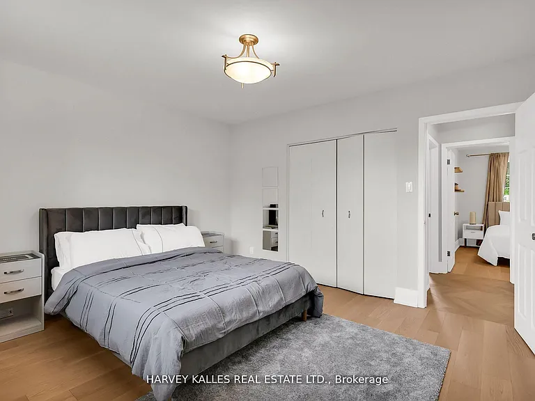 16 Wedgeport Pl — Photo 8