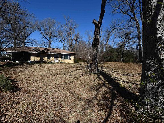 5th image of 309 Moss Park Dr