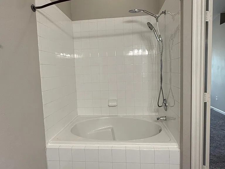 2880 Woodlands Park Ct #2880 — Photo 18
