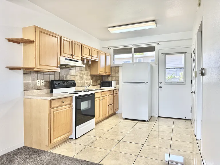 471 Liholiho St #23-1 — Photo 8