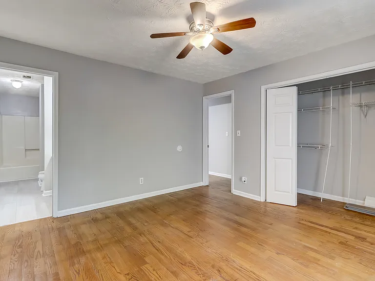 323 Farm Place Ct NE — Photo 10
