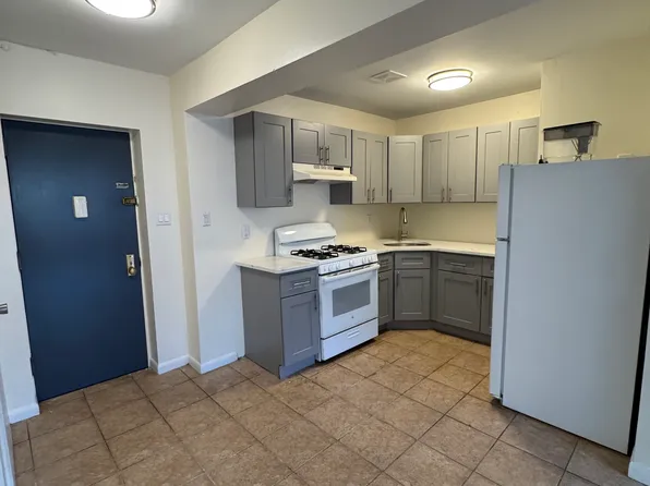 10-11 Nameoke Street image 1 of 6