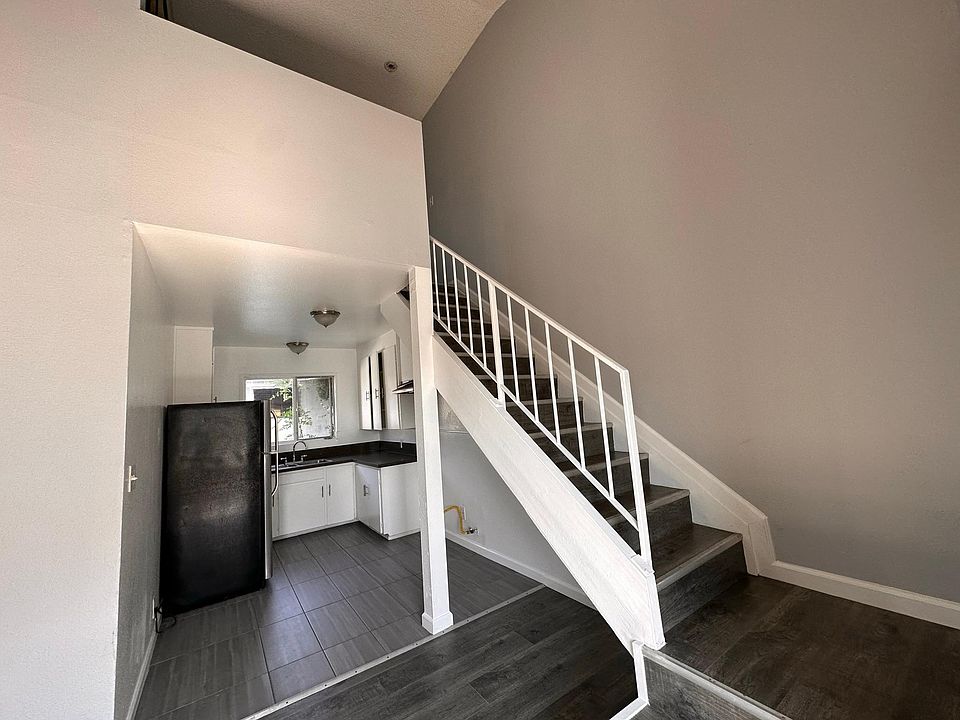 1st image of 6043 Eleanor Ave #12A