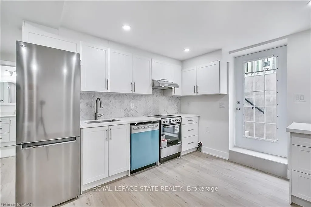 2 bed, $1,700 — Photo 3