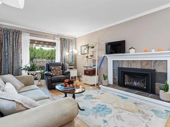 8668 Coventry Pl, Chilliwack, BC V2P 4V5