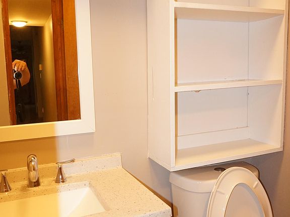 3rd image of 1121 W Columbia Ave APT 1