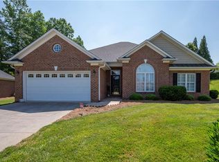 285 Fryes Creek Ln, Clemmons, NC 27012