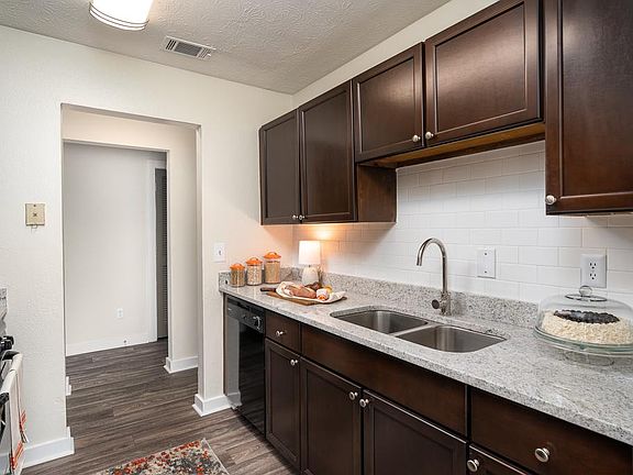 3rd image of 100 Knight Way APT 206
