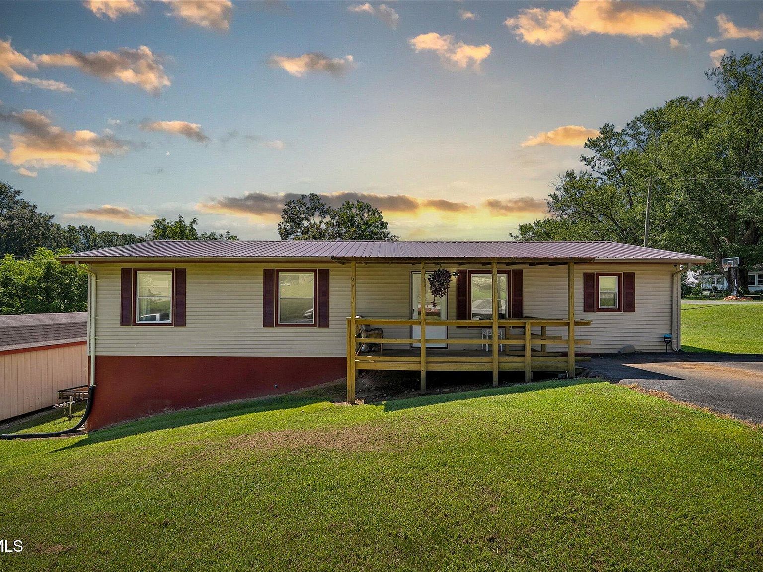 202 E Lane St, Church Hill, TN 37642 | MLS #9984120 | Zillow