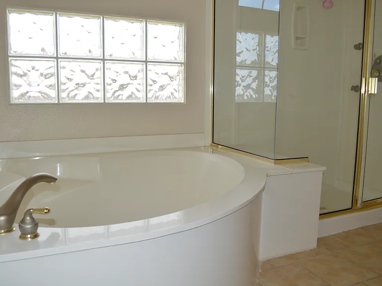 914 Socorro Song Ln — Photo 20