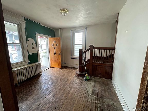 3rd image of 1125 Boyd Ave