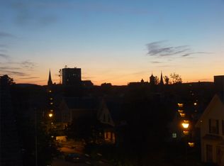 353 Manchester St APT 3, Manchester, NH 03103