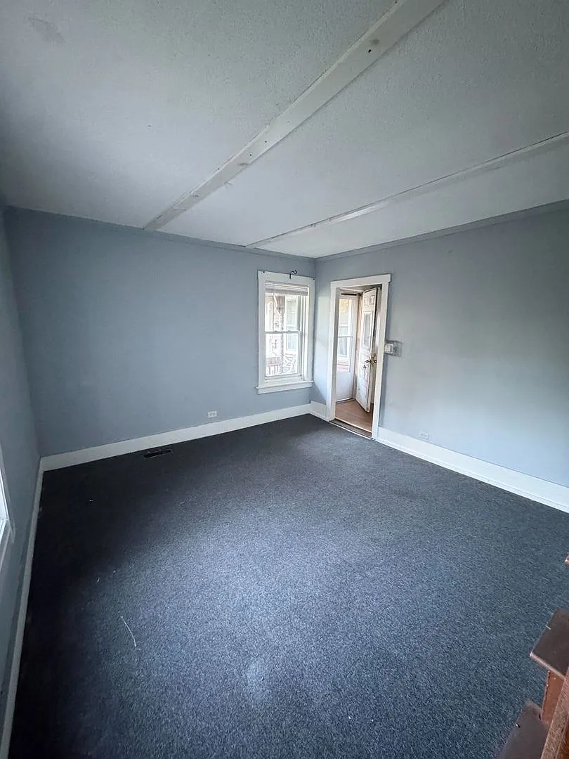 107 Hanover Street — Photo 4