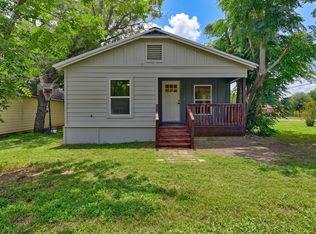 709 S Polk St, Giddings, TX 78942