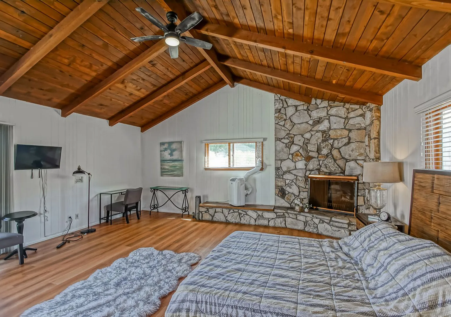 Spacious 3-bedroom, 3-bathroom Torrance home offering approximately 2,200 sq. ft. of living space. — Photo 2