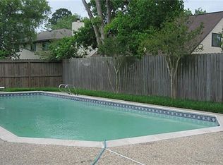 2308 Hampton Rd, League City, TX 77573