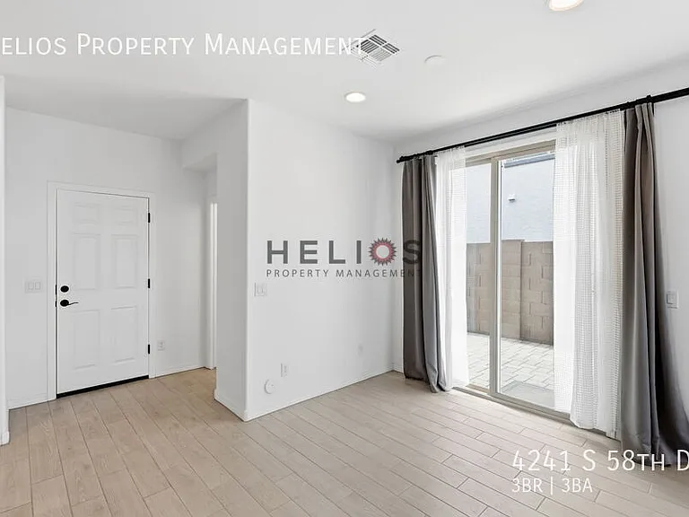 4241 S 58th Dr — Photo 7